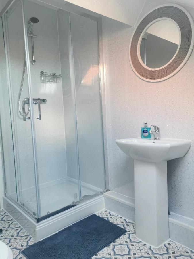 سكرابورو Rooms@No.9 المظهر الخارجي الصورة