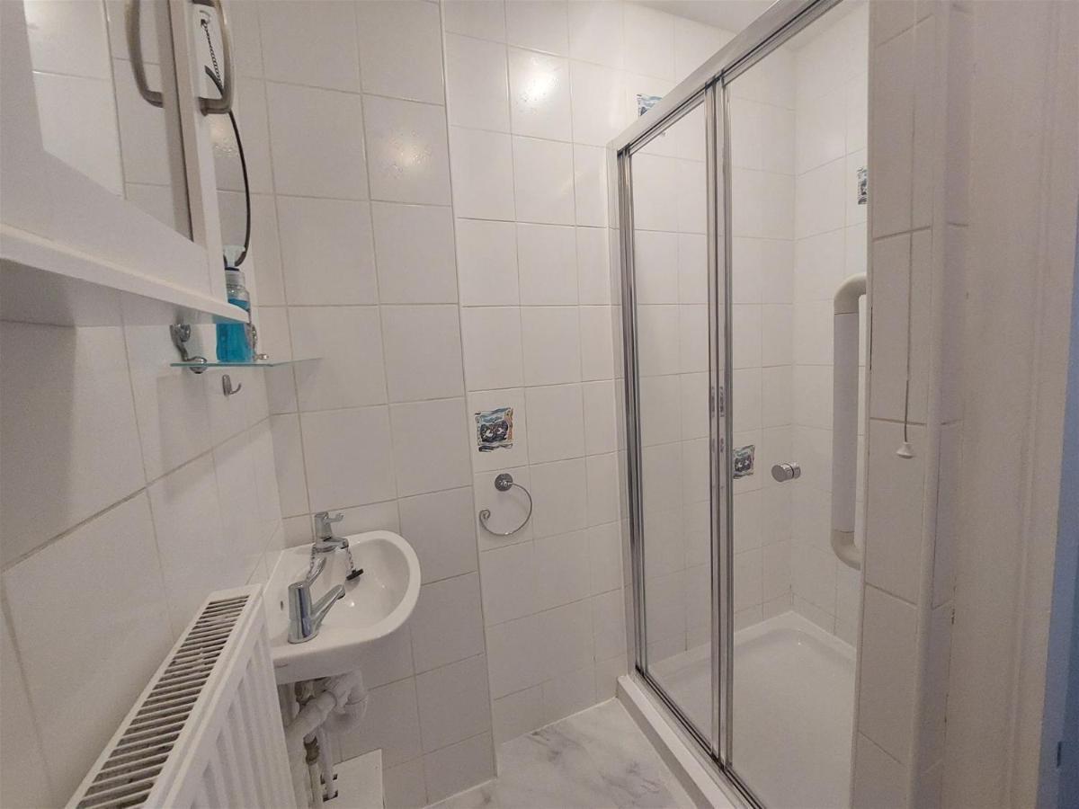 سكرابورو Rooms@No.9 المظهر الخارجي الصورة